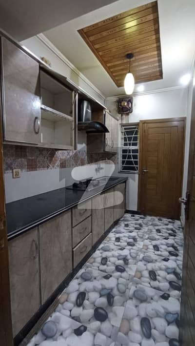 جی ۔ 13/4 جی ۔ 13,اسلام آباد میں 4 کمروں کا 4 مرلہ مکان 3.45 کروڑ میں برائے فروخت۔