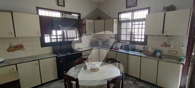 ONE UNIT HOUSE 4 BED D/D WELL MANTINE HOUSE