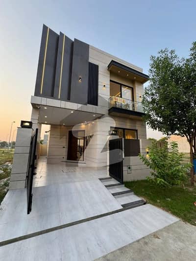 3 Brand New luxury Modern House available for Rent In Formanites Housing scheme Block- MM Lahore. 3 bed and 2 kitchen commodition all facility available only rent [58000]PKR