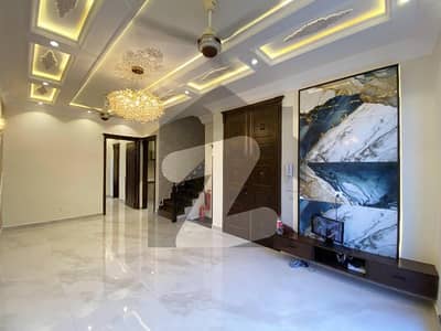 Corner 1 kanal upper portion seperate gate in dha phase 7 near Dha raya market lahore