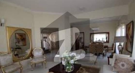 Furnished 240 Square Yards Spacious Upper Portion Available In Gulshan-E-Iqbal - Block 1 For Rent