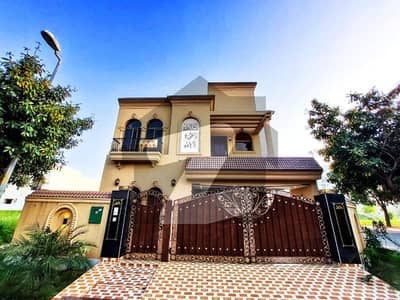 Top Location 10 Marla House FOR RENT in DHA Phase 2