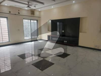 1 Kanal Like A New Beautiful Upper Portion For Rent In Valencia