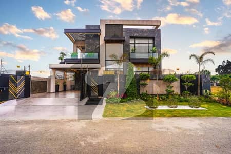 ڈی ایچ اے فیز 6 ڈیفنس (ڈی ایچ اے),لاہور میں 5 کمروں کا 1 کنال مکان 8.45 لاکھ میں کرایہ پر دستیاب ہے۔