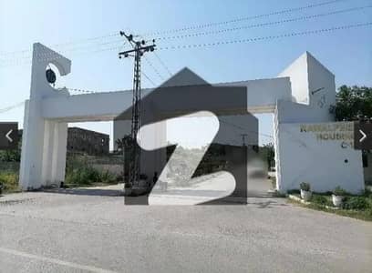 سی ۔ 18 اسلام آباد میں 8 مرلہ کمرشل پلاٹ 2.5 کروڑ میں برائے فروخت۔