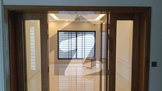 پی ایچ اے ایف آفیسرز ریزڈینسیا کوری روڈ,اسلام آباد میں 8 کمروں کا 1 کنال مکان 10.7 کروڑ میں برائے فروخت۔