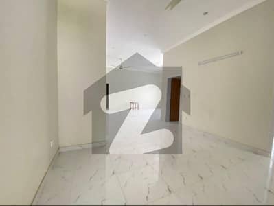 آئی ۔ 8/3 آئی ۔ 8,اسلام آباد میں 6 کمروں کا 1 کنال مکان 5.0 لاکھ میں کرایہ پر دستیاب ہے۔