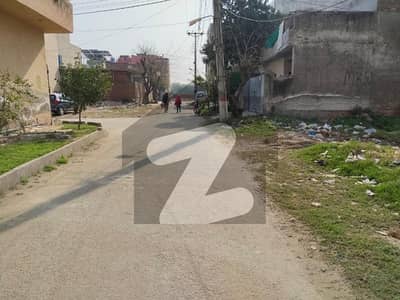 نواب ٹاؤن لاہور میں 10 مرلہ کمرشل پلاٹ 2.6 کروڑ میں برائے فروخت۔ نواب ٹاؤن لاہور میں 10 مرلہ کمرشل پلاٹ 2.6 کروڑ میں برائے فروخت۔