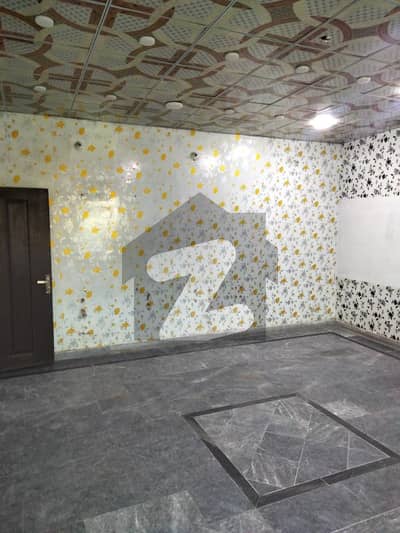 جوہر ٹاؤن فیز 1 جوہر ٹاؤن,لاہور میں 2 کمروں کا 4 مرلہ دفتر 40.0 ہزار میں کرایہ پر دستیاب ہے۔