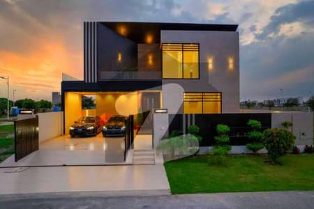 ڈی ایچ اے فیز 7 ڈیفنس (ڈی ایچ اے),لاہور میں 6 کمروں کا 1 کنال مکان 7.5 کروڑ میں برائے فروخت۔