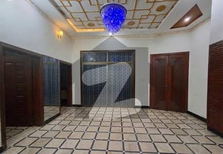 ہاؤسنگ کالونی شیخوپورہ میں 5 کمروں کا 6 مرلہ مکان 80.0 ہزار میں کرایہ پر دستیاب ہے۔