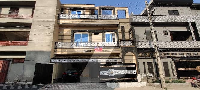 ائیرپورٹ ہاؤسنگ سوسائٹی - سیکٹر 4 ائیرپورٹ ہاؤسنگ سوسائٹی,راولپنڈی میں 4 کمروں کا 6 مرلہ مکان 2.4 کروڑ میں برائے فروخت۔ ائیرپورٹ ہاؤسنگ سوسائٹی - سیکٹر 4 ائیرپورٹ ہاؤسنگ سوسائٹی,راولپنڈی میں 4 کمروں کا 6 مرلہ مکان 2.4 کروڑ میں برائے فروخت۔