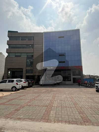 ڈی ایچ اے فیز 5 ڈیفنس (ڈی ایچ اے),لاہور میں 16 مرلہ دفتر 3.25 لاکھ میں کرایہ پر دستیاب ہے۔