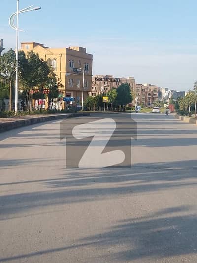 بحریہ ٹاؤن فیز 8 ۔ بلاک اے بحریہ ٹاؤن فیز 8,بحریہ ٹاؤن راولپنڈی,راولپنڈی میں 1 کنال رہائشی پلاٹ 2.65 کروڑ میں برائے فروخت۔