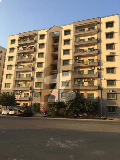 10 MARLA 3 BEDROOM APARTMENT AVAILABLE FOR SALE 10 MARLA 3 BEDROOM APARTMENT AVAILABLE FOR SALE