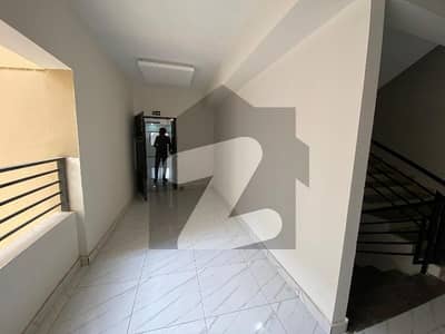 گلستانِِ جوہر ۔ بلاک اے 3 گلستانِ جوہر,کراچی میں 4 کمروں کا 8 مرلہ فلیٹ 1.25 لاکھ میں کرایہ پر دستیاب ہے۔