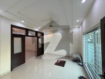 10 Marla Brand New House For Sale