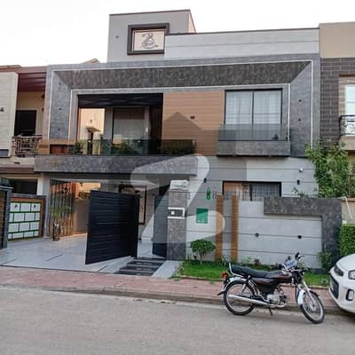 10 Marla brand new and modren house for sale in Bahria town Lahore