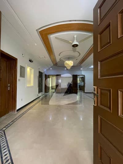 Luxury 10 Marla Full House Is Available For Rent In D-12/1