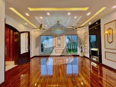 ڈی ایچ اے فیز 6 ڈیفنس (ڈی ایچ اے),لاہور میں 5 کمروں کا 1 کنال مکان 9.0 کروڑ میں برائے فروخت۔