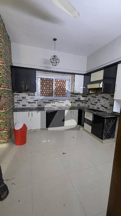 نارتھ ناظم آباد ۔ بلاک ایچ نارتھ ناظم آباد,کراچی میں 2 کمروں کا 4 مرلہ فلیٹ 1.4 کروڑ میں برائے فروخت۔