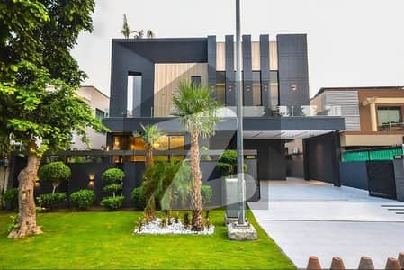 ڈی ایچ اے فیز 6 ڈیفنس (ڈی ایچ اے),لاہور میں 5 کمروں کا 1 کنال مکان 3.1 لاکھ میں کرایہ پر دستیاب ہے۔