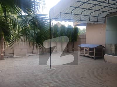 واپڈا ٹاؤن فیز 1 - بلاک بی4 واپڈا ٹاؤن فیز 1,واپڈا ٹاؤن,لاہور میں 10 کمروں کا 2 کنال مکان 11.5 لاکھ میں کرایہ پر دستیاب ہے۔ واپڈا ٹاؤن فیز 1 - بلاک بی4 واپڈا ٹاؤن فیز 1,واپڈا ٹاؤن,لاہور میں 10 کمروں کا 2 کنال مکان 11.5 لاکھ میں کرایہ پر دستیاب ہے۔