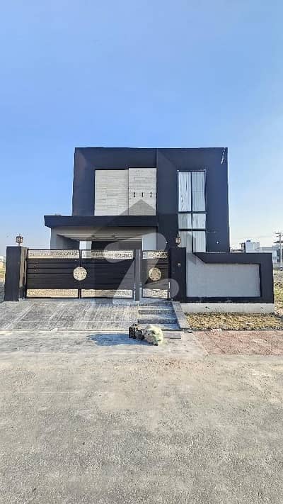 سینٹرل پارک ہاؤسنگ سکیم لاہور میں 4 کمروں کا 10 مرلہ مکان 2.54 کروڑ میں برائے فروخت۔