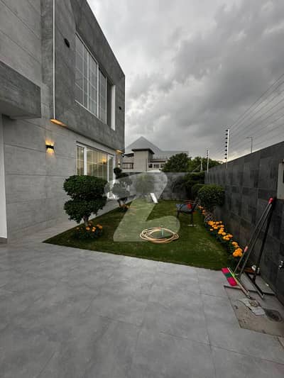 5 Bed Full House for Sale in DHA Phase 7