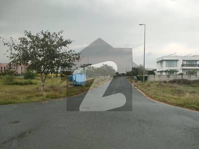 Executive Location 4Kanal Residential Plot - Near 150' Road Park and McDonalds - Most Peaceful Secure Living For Future