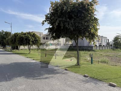 ڈی ایچ اے فیز 6 - بلاک سی فیز 6,ڈیفنس (ڈی ایچ اے),لاہور میں 2 کنال رہائشی پلاٹ 13.4 کروڑ میں برائے فروخت۔ ڈی ایچ اے فیز 6 - بلاک سی فیز 6,ڈیفنس (ڈی ایچ اے),لاہور میں 2 کنال رہائشی پلاٹ 13.4 کروڑ میں برائے فروخت۔