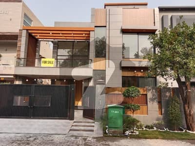 بحریہ ٹاؤن جوہر بلاک بحریہ ٹاؤن سیکٹر ای,بحریہ ٹاؤن,لاہور میں 4 کمروں کا 10 مرلہ مکان 3.95 کروڑ میں برائے فروخت۔ بحریہ ٹاؤن جوہر بلاک بحریہ ٹاؤن سیکٹر ای,بحریہ ٹاؤن,لاہور میں 4 کمروں کا 10 مرلہ مکان 3.95 کروڑ میں برائے فروخت۔