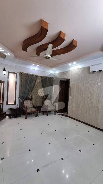 طارق گارڈنز لاہور میں 3 کمروں کا 1 کنال بالائی پورشن 95.0 ہزار میں کرایہ پر دستیاب ہے۔ طارق گارڈنز لاہور میں 3 کمروں کا 1 کنال بالائی پورشن 95.0 ہزار میں کرایہ پر دستیاب ہے۔