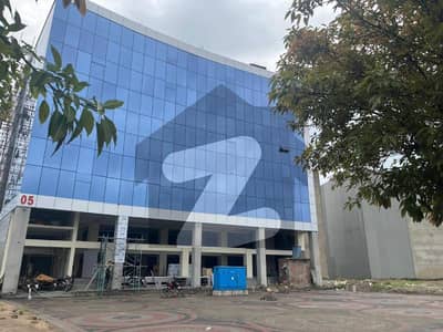 32 MARLA OFFICE FOR RENT - AT DHA PHASE 08 EX-PARK VIEW