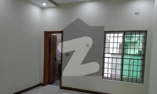 علامہ اقبال ٹاؤن لاہور میں 1 کمرے کا 5 مرلہ زیریں پورشن 50.0 ہزار میں کرایہ پر دستیاب ہے۔