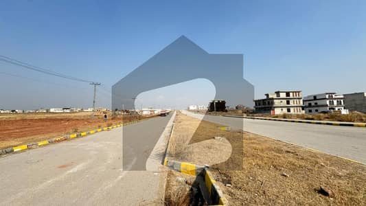10 Marla (35x70) Ali Road 70ft wide Plot For Sale F-15/3 Islamabad