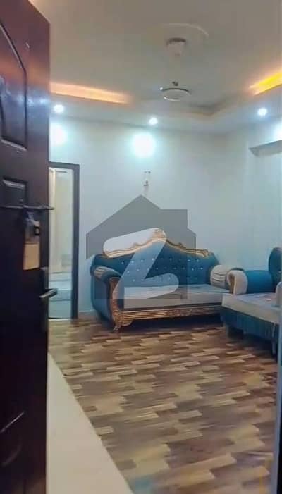 ای ۔ 11 اسلام آباد میں 3 کمروں کا 7 مرلہ فلیٹ 92.0 لاکھ میں برائے فروخت۔