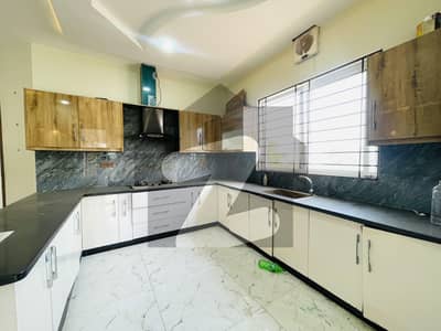 بحریہ گرینز۔ اوورسیز انکلیو - سیکٹر 3 بحریہ گرینز۔ اوورسیز انکلیو,بحریہ ٹاؤن فیز 8,بحریہ ٹاؤن راولپنڈی,راولپنڈی میں 5 کمروں کا 10 مرلہ مکان 1.25 لاکھ میں کرایہ پر دستیاب ہے۔