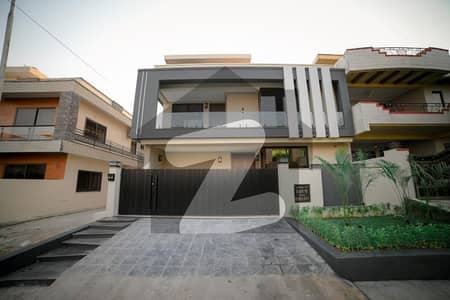 10 Marla (35x70) Luxury designer house for sale in G-13/4 Islamabad