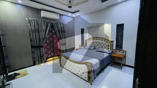 10 MARLA FUL HOUSE FOR FAMILY AND OFFICE