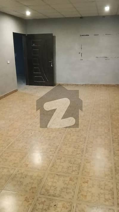 Spacious Flat Available For Rent In Valencia Town Lahore