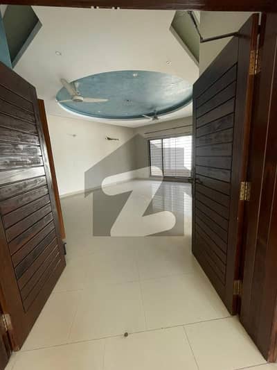 ڈی ایچ اے فیز 5 - بلاک ایچ فیز 5,ڈیفنس (ڈی ایچ اے),لاہور میں 3 کمروں کا 1 کنال بالائی پورشن 1.35 لاکھ میں کرایہ پر دستیاب ہے۔