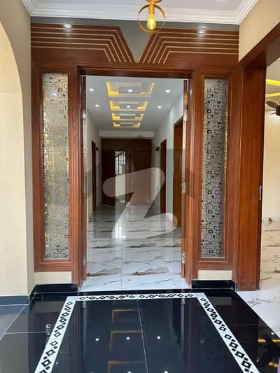 ڈی ایچ اے ڈیفینس فیز 2 ڈی ایچ اے ڈیفینس,اسلام آباد میں 3 کمروں کا 1 کنال بالائی پورشن 97.0 ہزار میں کرایہ پر دستیاب ہے۔