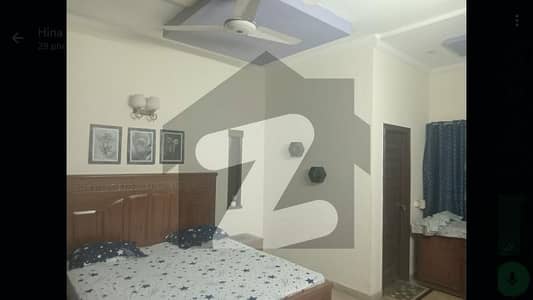 پی آئی اے ہاؤسنگ سکیم لاہور میں 5 کمروں کا 9 مرلہ مکان 3.75 کروڑ میں برائے فروخت۔