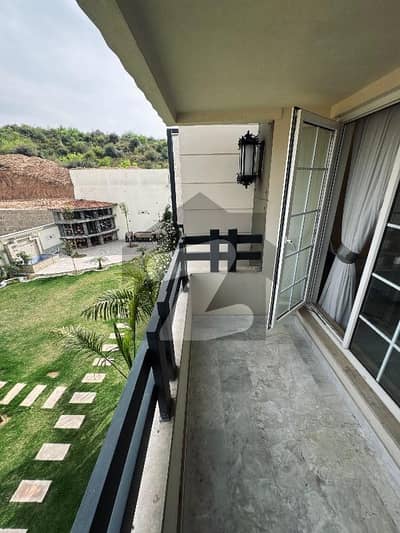 بحریہ ٹاؤن فیز 7 بحریہ ٹاؤن راولپنڈی,راولپنڈی میں 7 کمروں کا 4 کنال مکان 34.0 کروڑ میں برائے فروخت۔