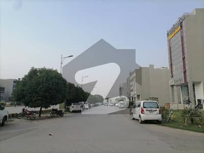 ڈی ایچ اے فیز 6 - بلاک ڈی فیز 6,ڈیفنس (ڈی ایچ اے),لاہور میں 1 کنال رہائشی پلاٹ 5.5 کروڑ میں برائے فروخت۔ ڈی ایچ اے فیز 6 - بلاک ڈی فیز 6,ڈیفنس (ڈی ایچ اے),لاہور میں 1 کنال رہائشی پلاٹ 5.5 کروڑ میں برائے فروخت۔