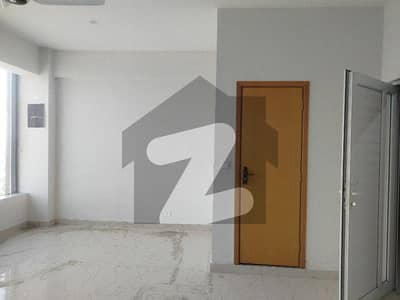 A Flat Of 450 Square Feet In Top City 1 - Block D