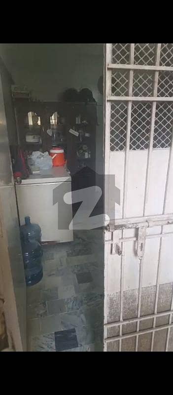 گلزارِ ہجری سکیم 33,کراچی میں 2 کمروں کا 3 مرلہ فلیٹ 72.0 لاکھ میں برائے فروخت۔