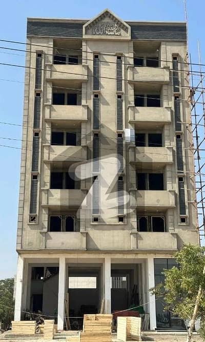 868 Square Feet Flat In Gulshan-E-Maymar - Sector R Is Available
