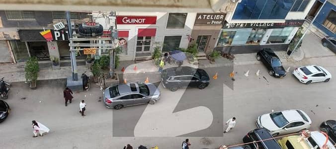 شہباز کمرشل ایریا ڈی ایچ اے فیز 6,ڈی ایچ اے ڈیفینس,کراچی میں 5 کمروں کا 5 مرلہ دفتر 1.2 لاکھ میں کرایہ پر دستیاب ہے۔